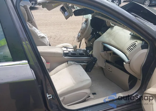 1N4AL3AP5DC190610: 42216354