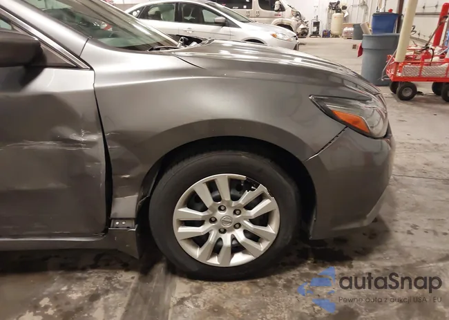 1N4AL3AP4GN381668: 42217615