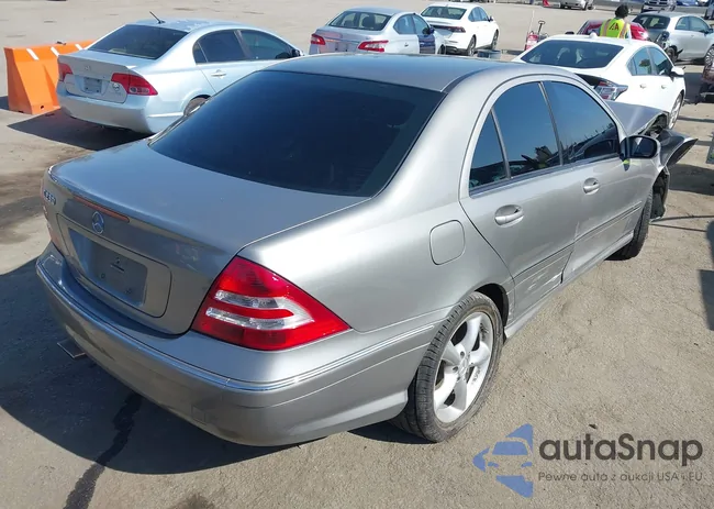 WDBRF52H76A867404: 42217695