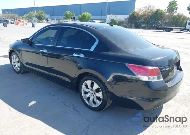 1HGCP36819A035288: 42217697