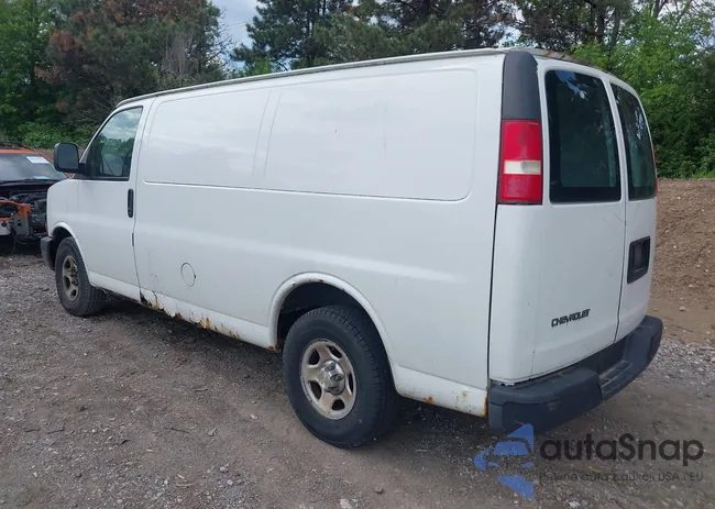 1GCFG15X951101878: 42218005