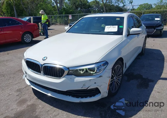 WBAJA5C5XKWW33575: 42217081