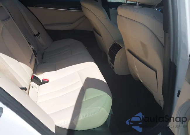 WBAJA5C5XKWW33575: 42217081