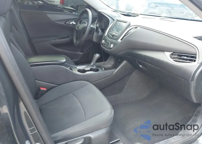 1G1ZB5ST3HF135691: 42217085