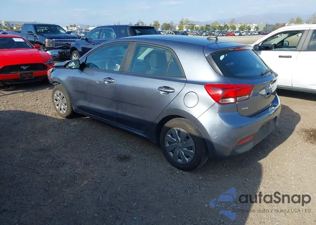 3KPA25AD2LE270789: 42217148