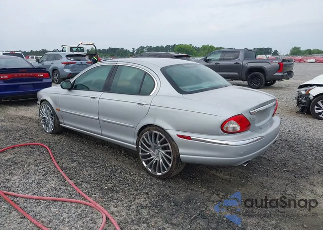 SAJEA51C44WD87071: 42217162