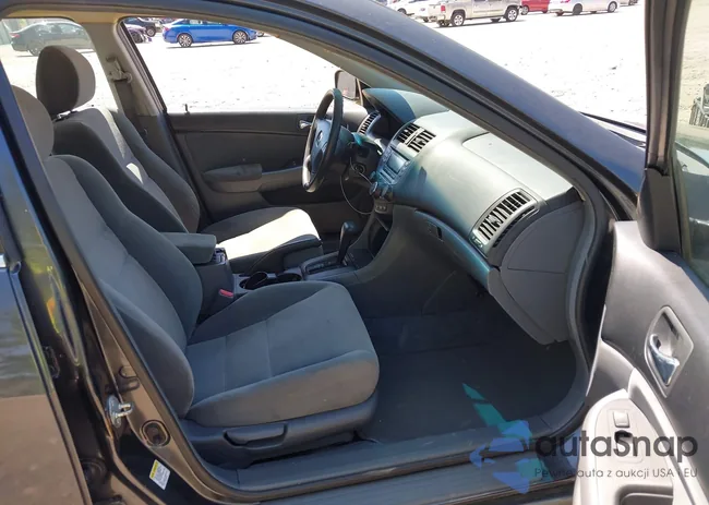 1HGCM56435A197273: 42217376