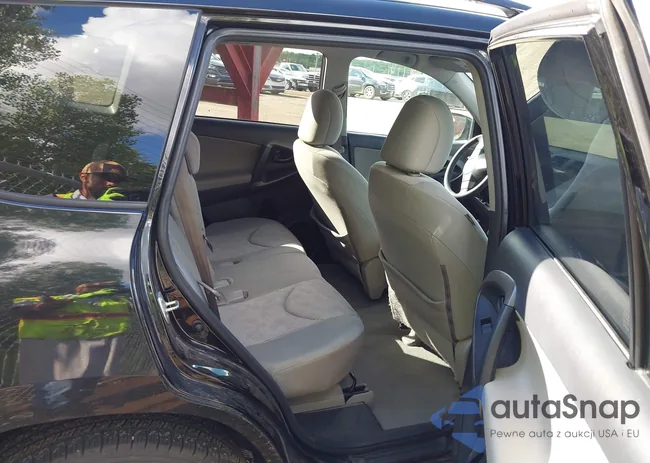 2T3ZF4DV0AW041714: 42218422