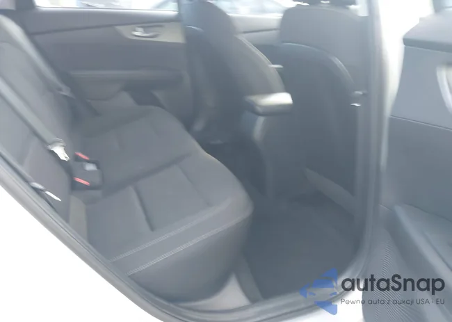 3KPF24AD0ME290833: 42218490