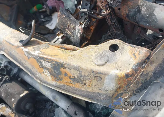 1N4AA5AP6EC451326: 42218548