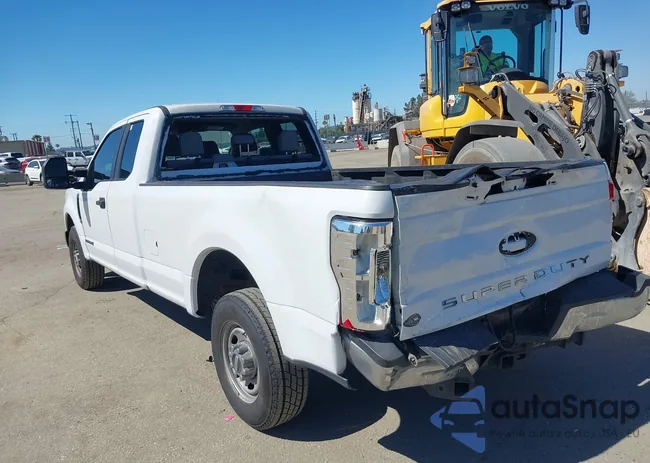 1FT7X2AT1HED26810: 42218352