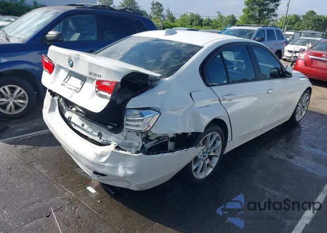 WBA3B1C57EK133240: 42219526