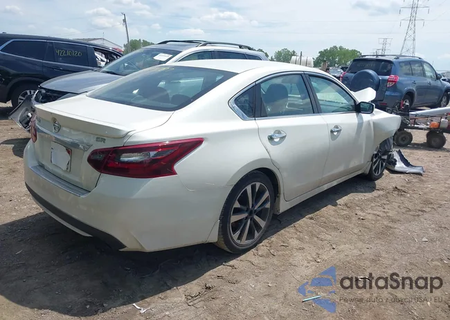 1N4AL3AP2HC272753: 42219787