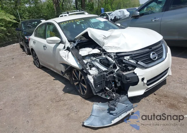 1N4AL3AP2HC272753: 42219787