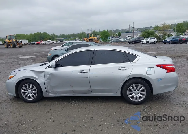 1N4AL3APXHN365430: 42219792