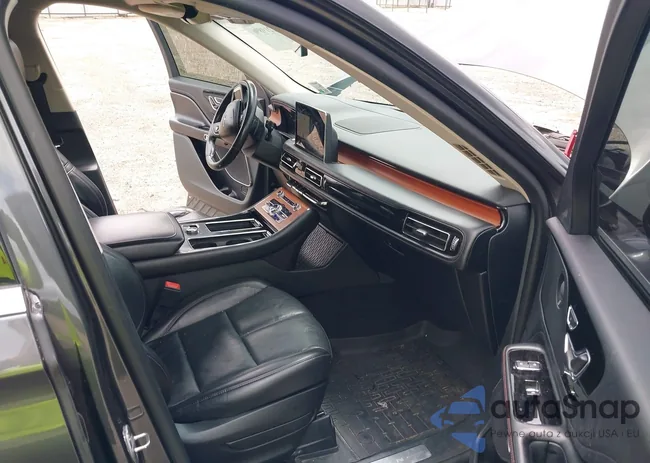 5LM5J7WC2LGL17926: 42219896