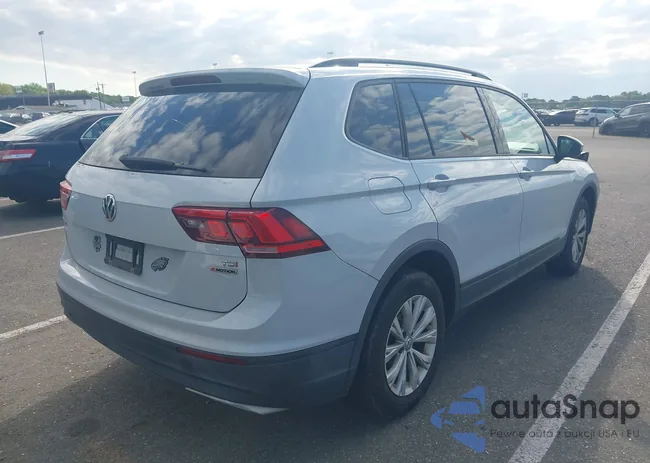 3VV0B7AX5JM025815: 42219906