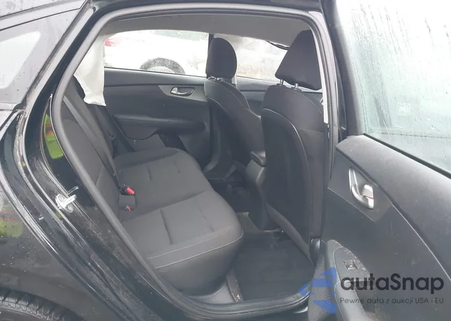 3KPF24AD9ME387965: 42219916