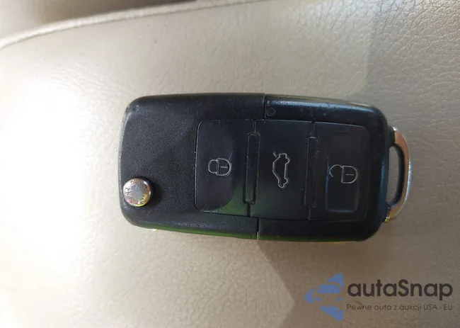 3VWCM31YX5M362832: 42219347