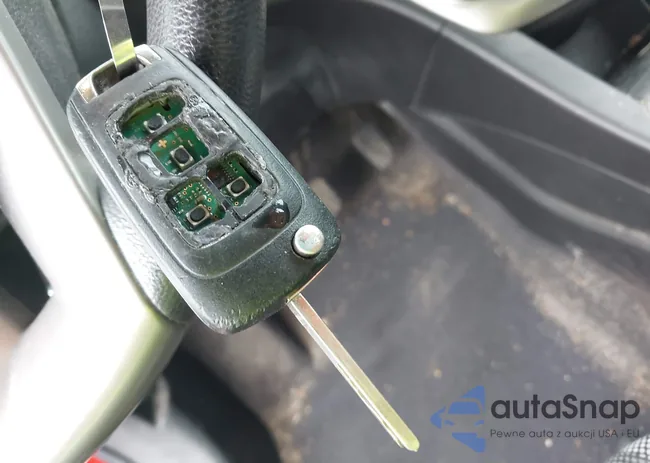 1G1JC6SH2C4148304: 42220525