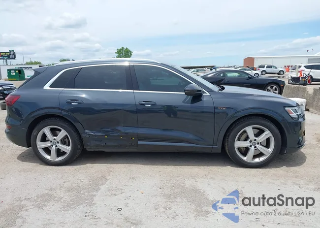 WA1LABGE6KB012565: 42220663