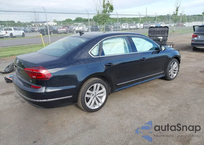 1VWCA7A30JC030110: 42220700