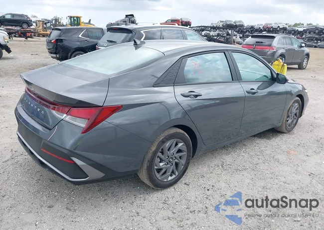 KMHLM4DG5RU636950: 42220752