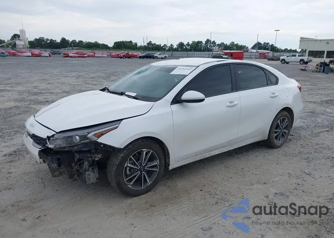 3KPF24AD9NE434395: 42220954