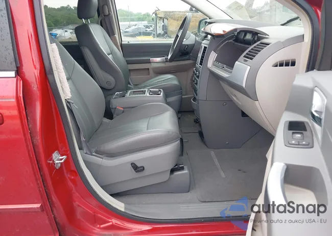 2A8HR54PX8R731719: 42220977