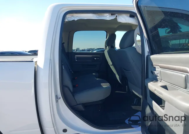 1C6RR6LT5HS536231: 42220205