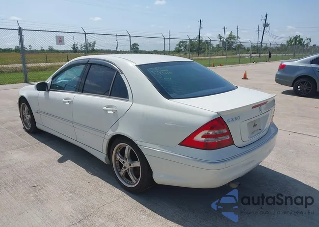 WDBRF52H37F936352: 42220328