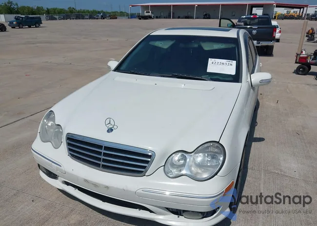 WDBRF52H37F936352: 42220328