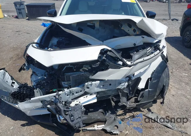 3MVDMBDY8PM583652: 42221466