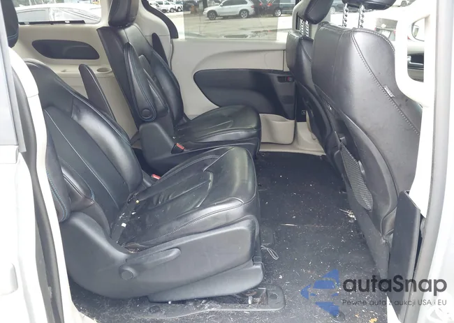 2C4RC1L79MR594547: 42221490