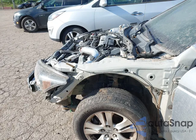 1HGCP2F46AA188535: 42221525