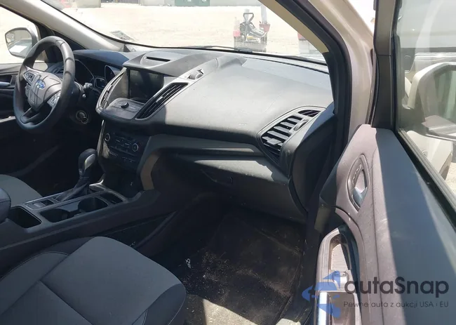 1FMCU0GD6JUB36102: 42221603