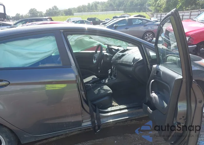 3FADP4EJ9KM125252: 42221622