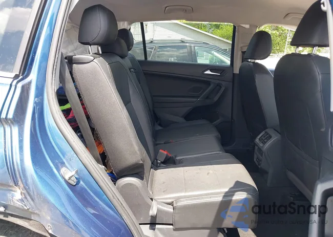 3VV3B7AX6LM114437: 42221640