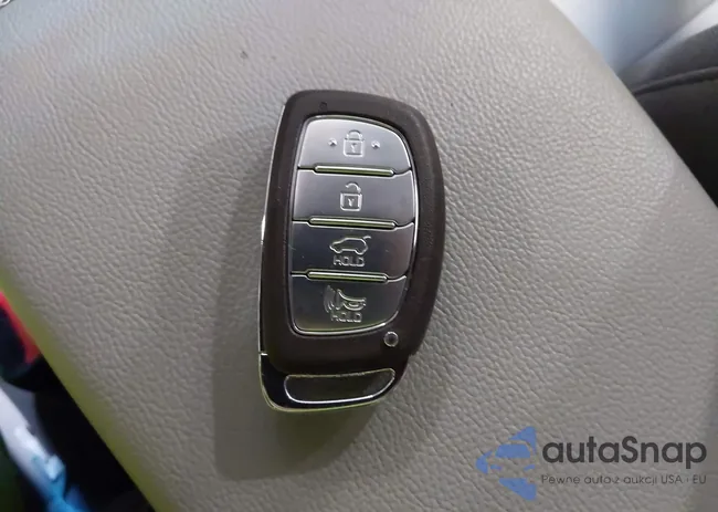 KMHC75LJ7LU076723: 42221641