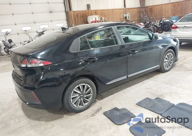 KMHC75LJ7LU076723: 42221641