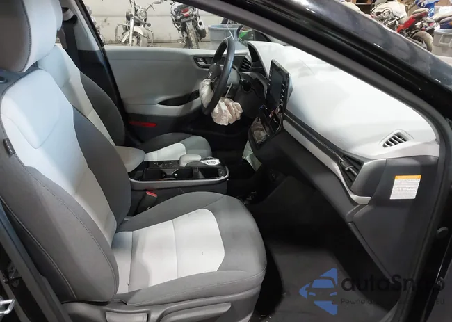 KMHC75LJ7LU076723: 42221641