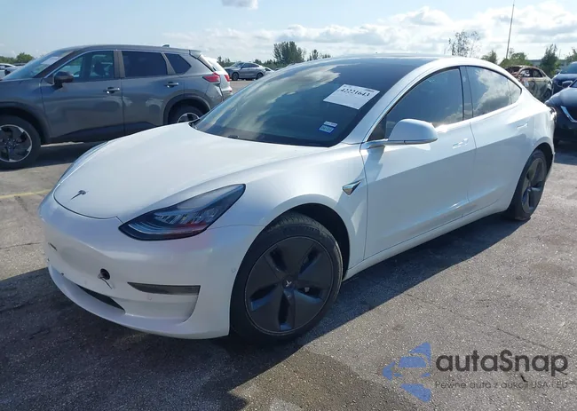 5YJ3E1EA6LF799620: 42221643