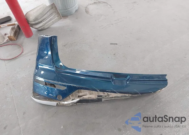 KNDCB3LC6J5207642: 42221750