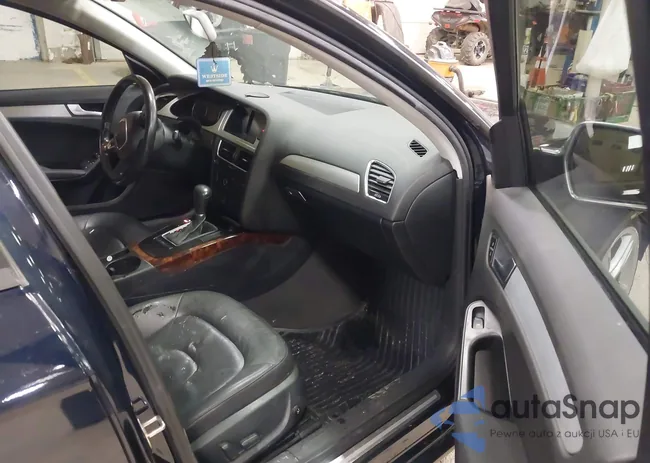 WAUSFAFL8AA037109: 42221942