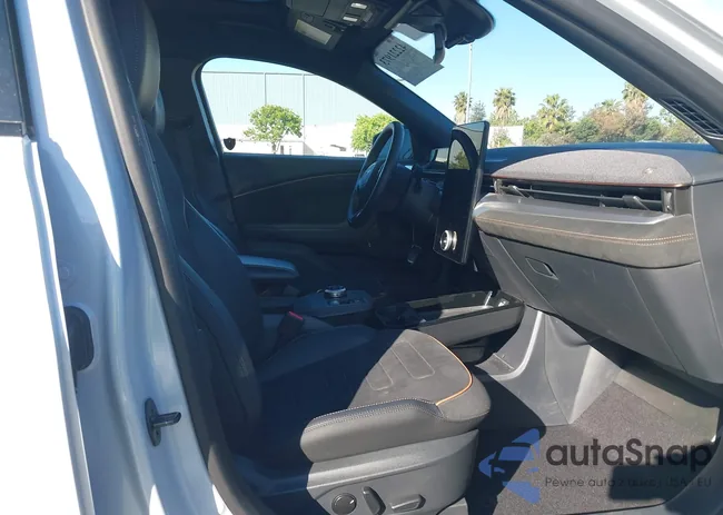 3FMTK4SE7NMA10046: 42221973