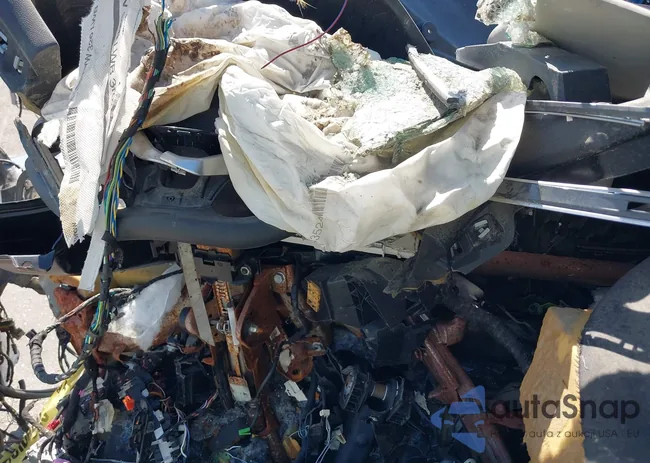 3VV1B7AX4NM123244: 42221074