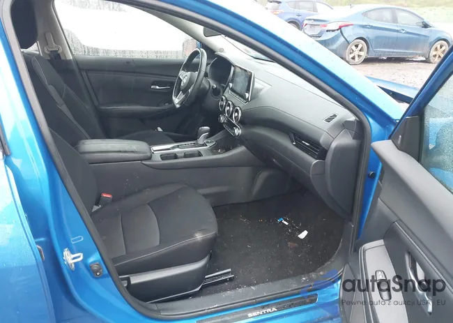 3N1AB8CV4MY318657: 42221320