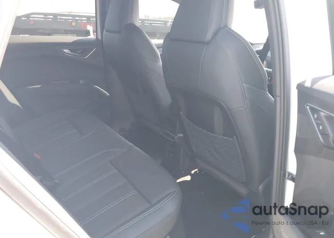 WA1LUBFZ3SP012635: 42222181