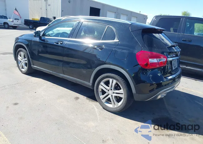 WDCTG4GB6FJ090839: 42222319