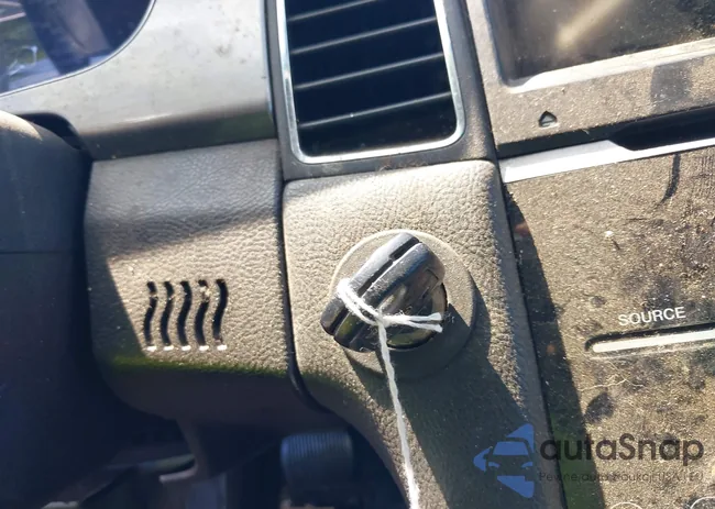 1FAHP2E8XEG133992: 42223678